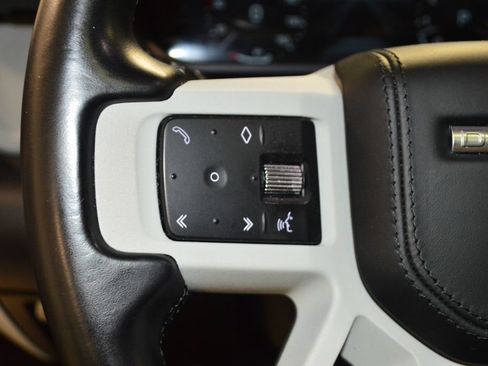 Used 2022 Land Rover Defender 110 XS Edition AWD/4WD image 21