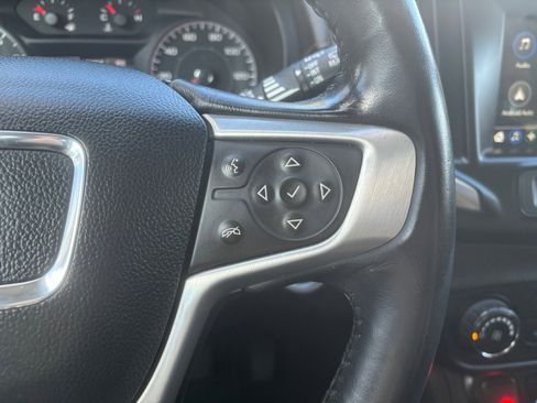 Used 2018 GMC Terrain SLE image 23