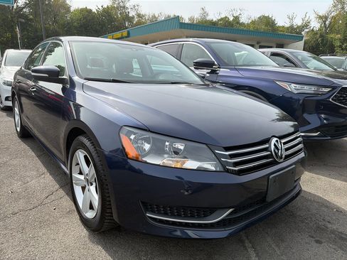 Used 2013 Volkswagen Passat 2.5 SE image 3