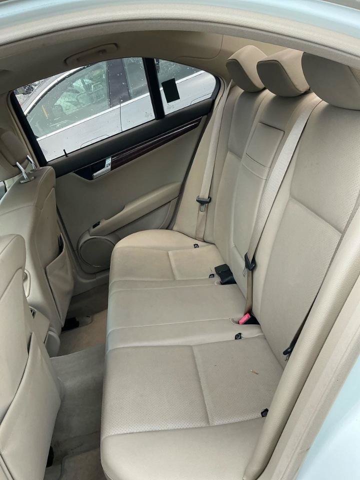 Used 2009 Mercedes-Benz C 300 Sedan image 16