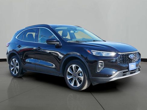 Certified 2024 Ford Escape Platinum image 4