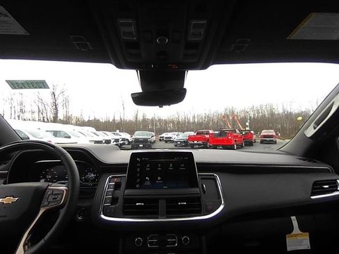 Used 2023 Chevrolet Suburban High Country w/ Advanced Technology Package AWD/4WD image 37