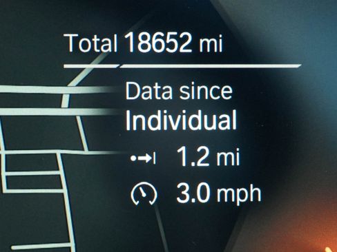 Certified 2025 BMW X4 xDrive30i image 21