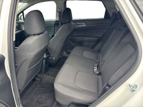Certified 2024 Kia Sportage LX AWD/4WD image 12