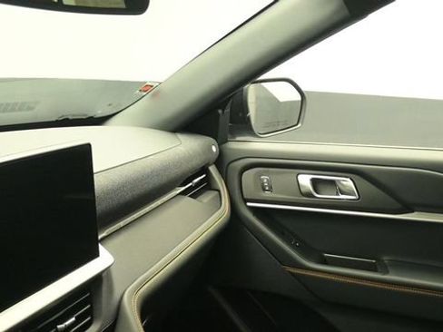 New 2026 Ford Explorer Tremor w/ Tremor Convenience Package AWD/4WD image 18