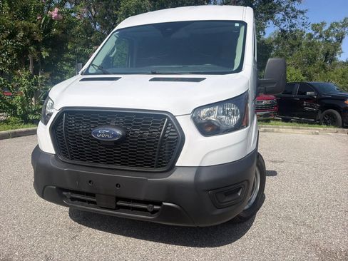 Used 2023 Ford Transit 250 Medium Roof RWD image 3