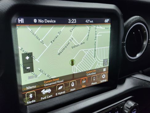 Used 2023 Jeep Wrangler Sahara w/ Cold Weather Group image 4