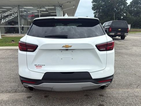 Used 2025 Chevrolet Blazer LT FWD image 4