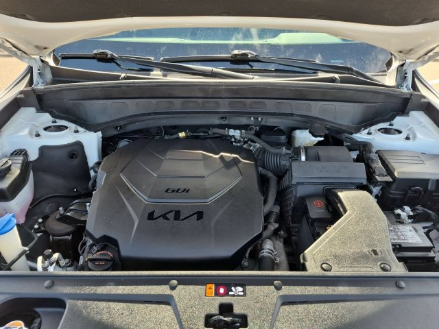 Used 2023 Kia Telluride LX FWD image 32