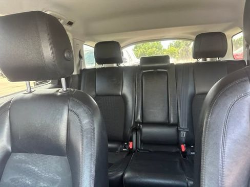Used 2016 Land Rover Discovery Sport SE AWD/4WD image 24