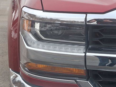 Used 2019 Chevrolet Silverado 1500 LT w/ All Star Edition image 9