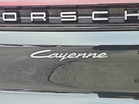 Certified 2026 Porsche Cayenne image 28