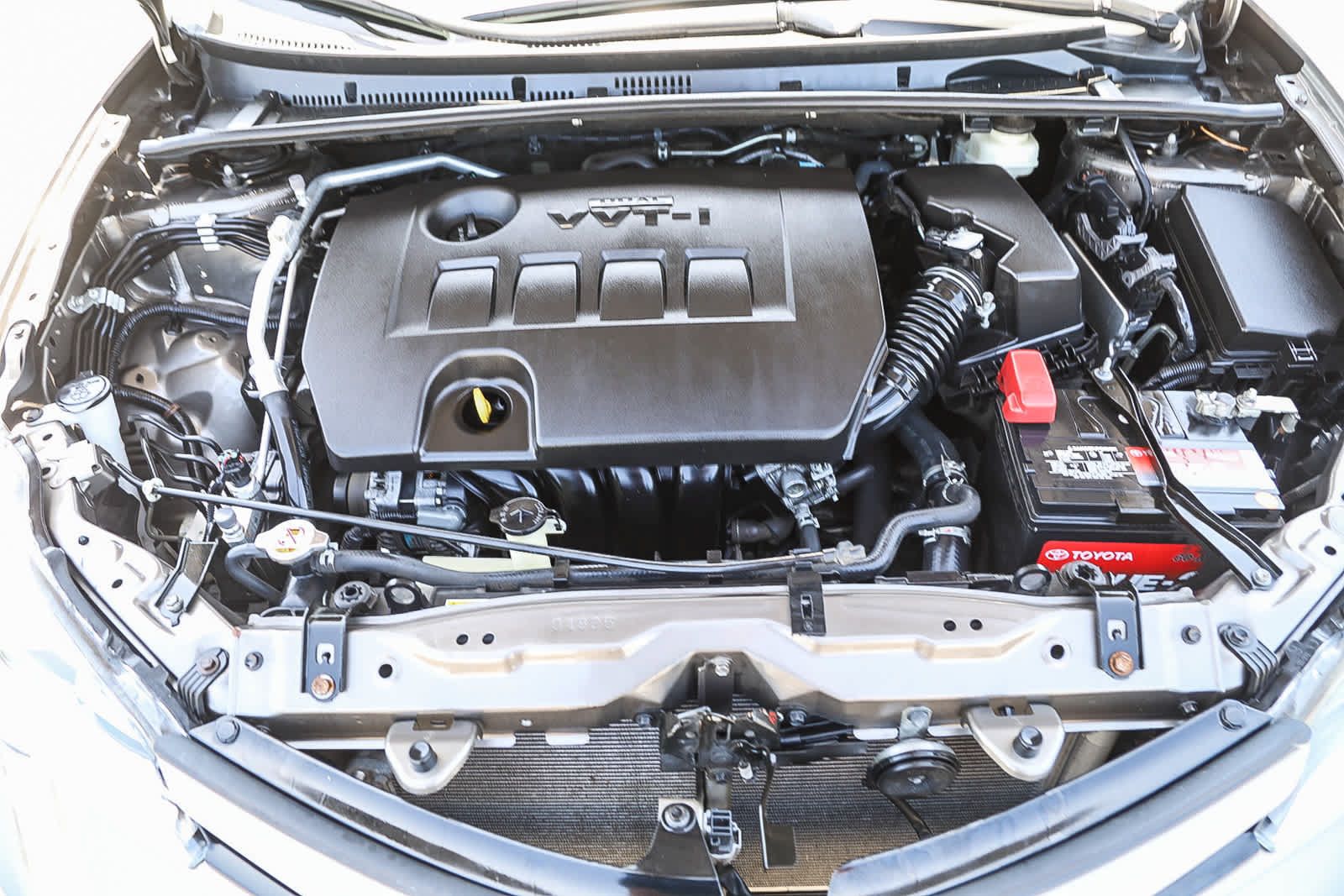 Used 2018 Toyota Corolla SE w/ Carpet Mat Package (TMS) FWD image 26