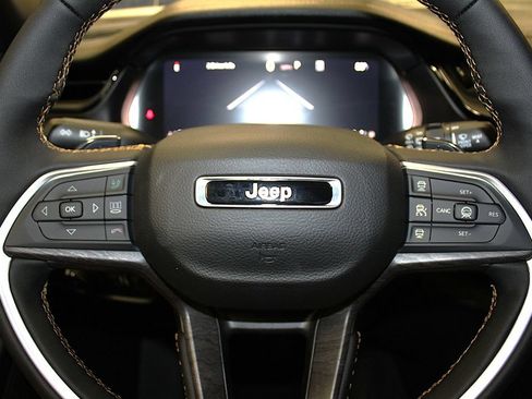 New 2026 Jeep Grand Cherokee L Limited AWD/4WD image 11