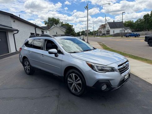 Used 2019 Subaru Outback 2.5i Limited w/ Popular Package #2 AWD/4WD image 6