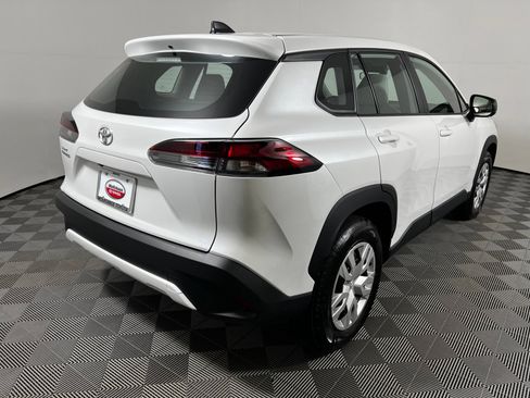 Used 2026 Toyota Corolla Cross L FWD image 5