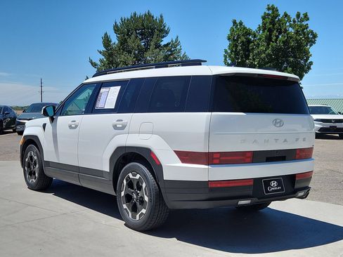 Used 2025 Hyundai Santa Fe SEL AWD/4WD image 3