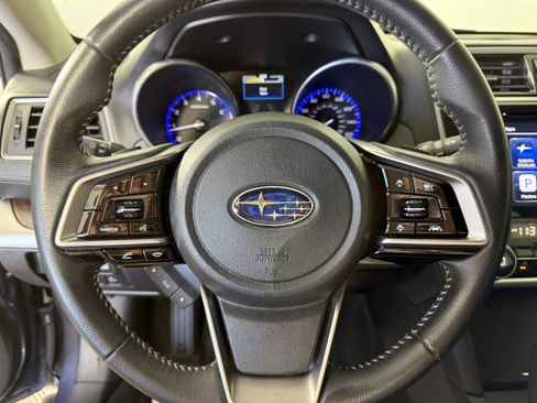 Used 2018 Subaru Outback 3.6R Limited image 29