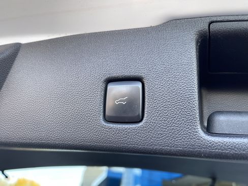 Used 2021 Ford Escape Titanium w/ Titanium Elite Package image 48