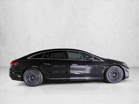 Certified 2022 Mercedes-Benz EQS 580 4MATIC Sedan image 6