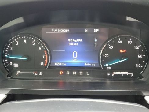 Used 2022 Ford Explorer XLT w/ Equipment Group 202A image 9