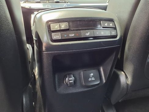 Used 2020 Hyundai Palisade Limited AWD/4WD image 24