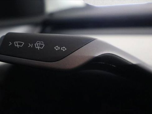 Used 2023 Tesla Model Y Long Range image 14