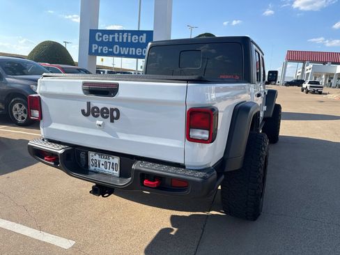 Used 2022 Jeep Gladiator Rubicon w/ Trailer Tow Package AWD/4WD image 6