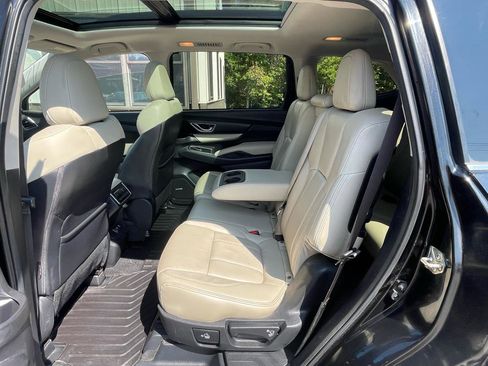 Used 2020 Subaru Ascent Limited w/ Technology Package AWD/4WD image 10