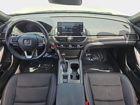 Used 2019 Honda Accord Sport image 10