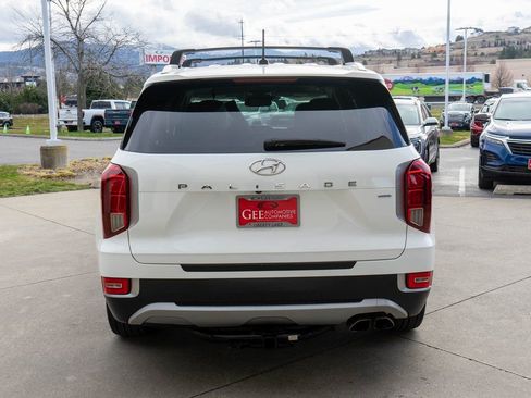 Used 2022 Hyundai Palisade SEL w/ Convenience Package image 6