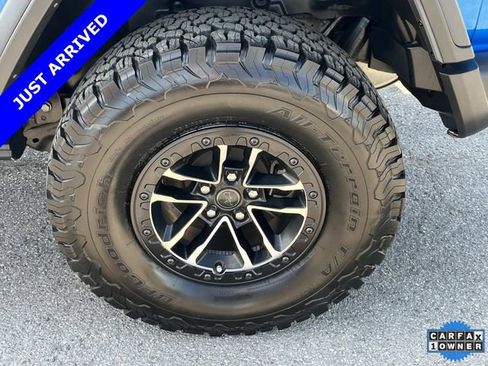 Used 2025 Jeep Wrangler Sport image 11