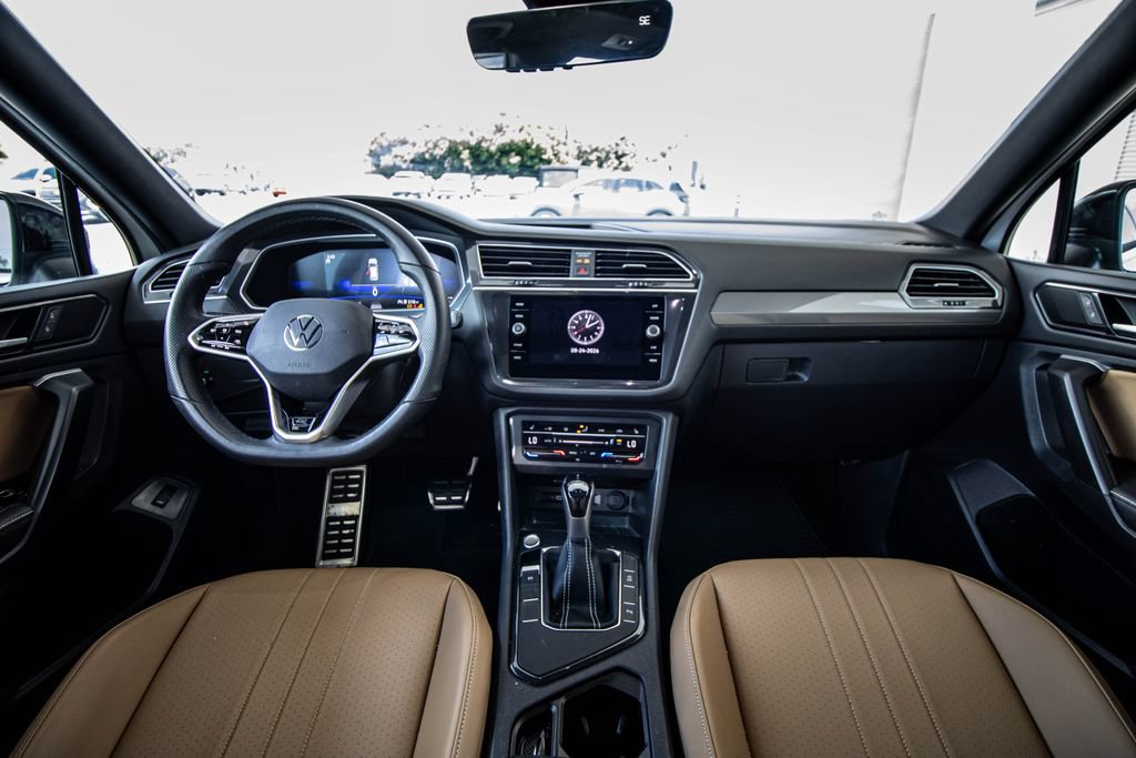 Certified 2024 Volkswagen Tiguan SE R-Line FWD image 29