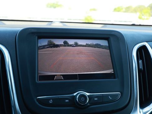 Used 2024 Chevrolet Equinox LT image 17