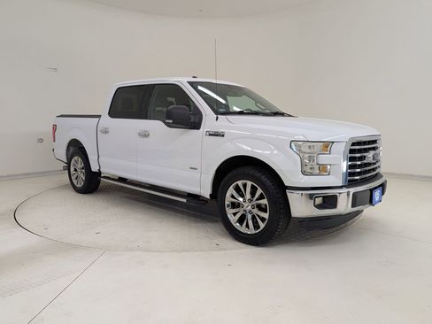 Used 2016 Ford F150 XLT w/ Equipment Group 302A Luxury image 7