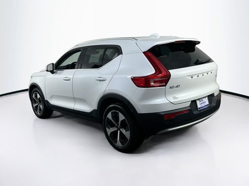Used 2023 Volvo XC40 B5 Plus w/ Protection Package Premier AWD/4WD image 7