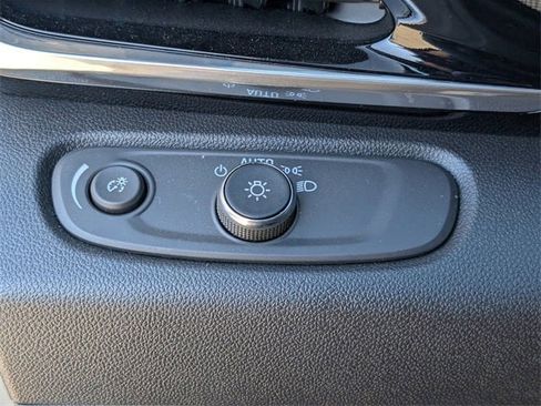 Certified 2024 Buick Envista Avenir image 23