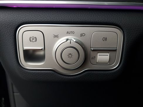 New 2026 Mercedes-Benz GLS 580 4MATIC image 38