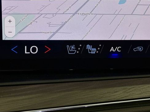 New 2026 Chevrolet Suburban Premier image 23