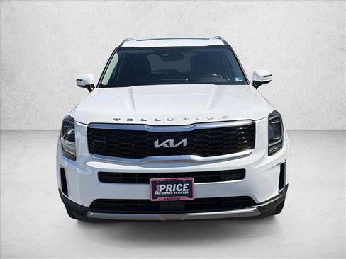 Used 2022 Kia Telluride S AWD/4WD image 2