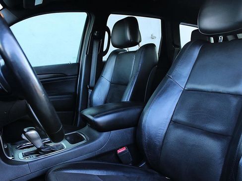 Used 2020 Jeep Grand Cherokee Altitude image 10