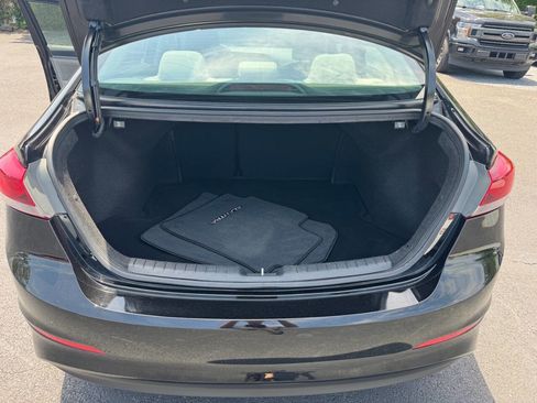 Used 2018 Hyundai Elantra SEL FWD image 15