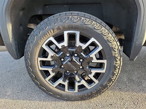 Used 2024 GMC Sierra 2500 Denali w/ Denali Reserve Package image 6