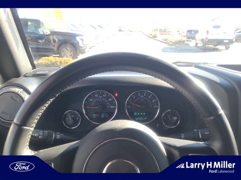 Used 2017 Jeep Wrangler Sport image 11