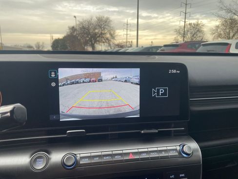 Used 2025 Hyundai Kona SEL image 17