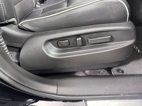 Used 2017 Acura MDX w/ Advance Package AWD/4WD image 11