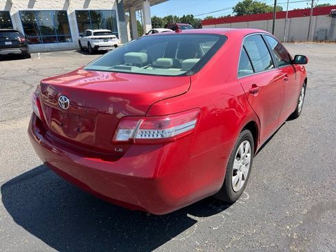 Used 2011 Toyota Camry LE FWD image 7