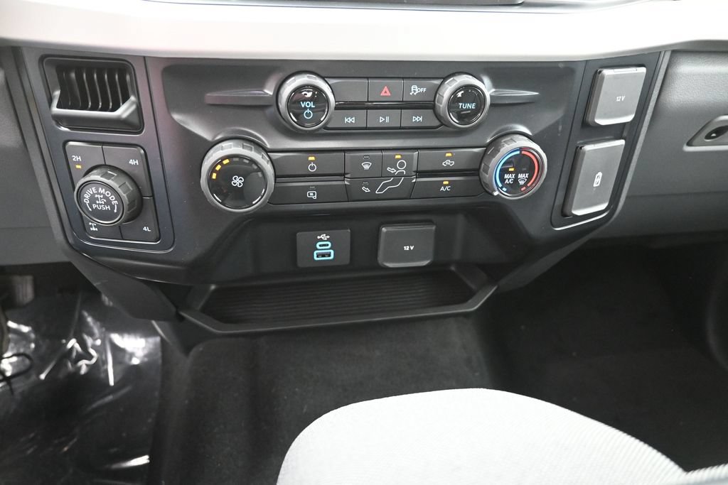 New 2027 Ford F250 XL w/ Tremor Off-Road Package AWD/4WD image 30