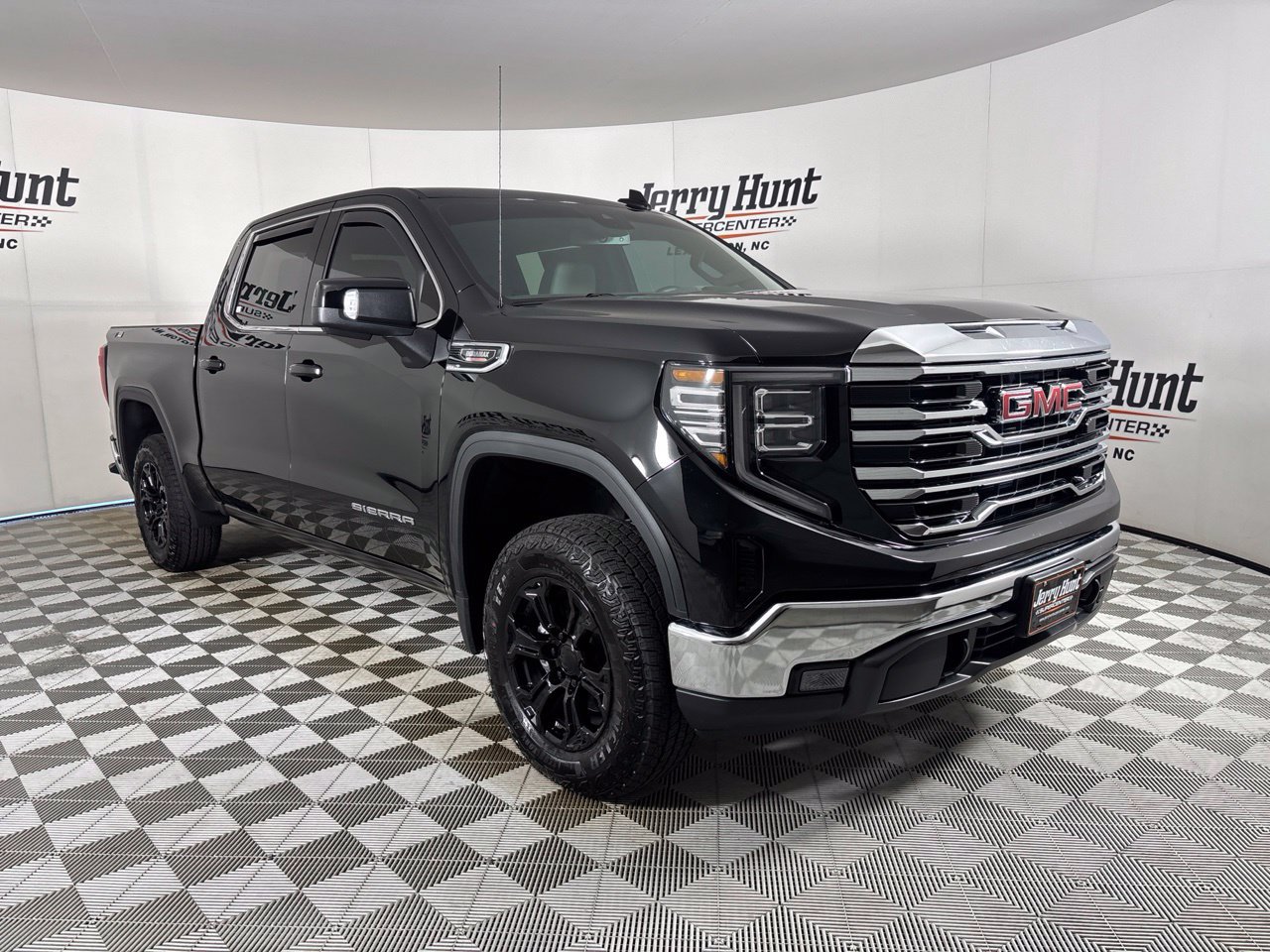 Used 2026 GMC Sierra 1500 SLT w/ X31 Off-Road Package AWD/4WD image 3