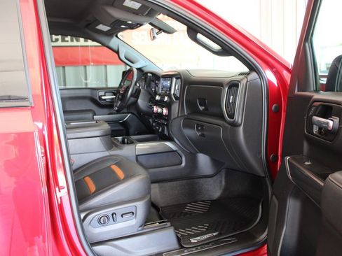 Used 2021 GMC Sierra 1500 AT4 w/ Off-Road Performance Package AWD/4WD image 34